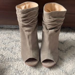 Kristin Cavallari/Chinese Laundry Laurel SuedeGrey